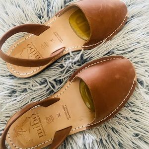 Mibo sandals